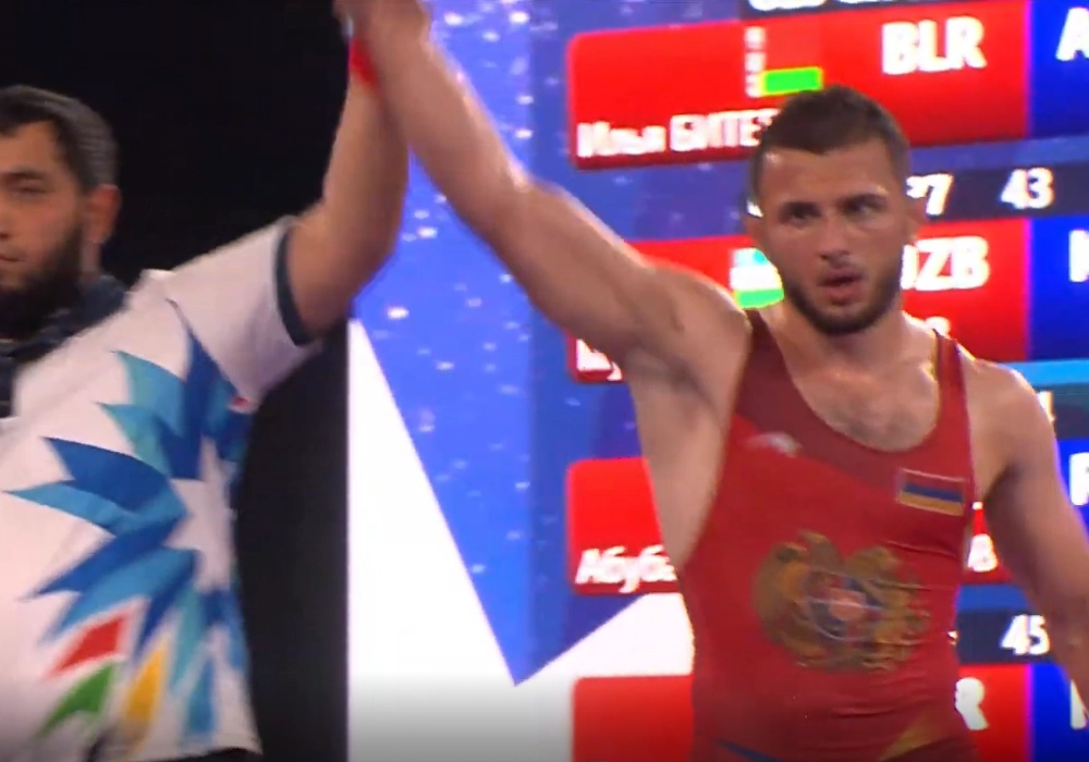 Оганнисян победил азербайджанца и вышел в финал Игр Стран СНГ (видео)