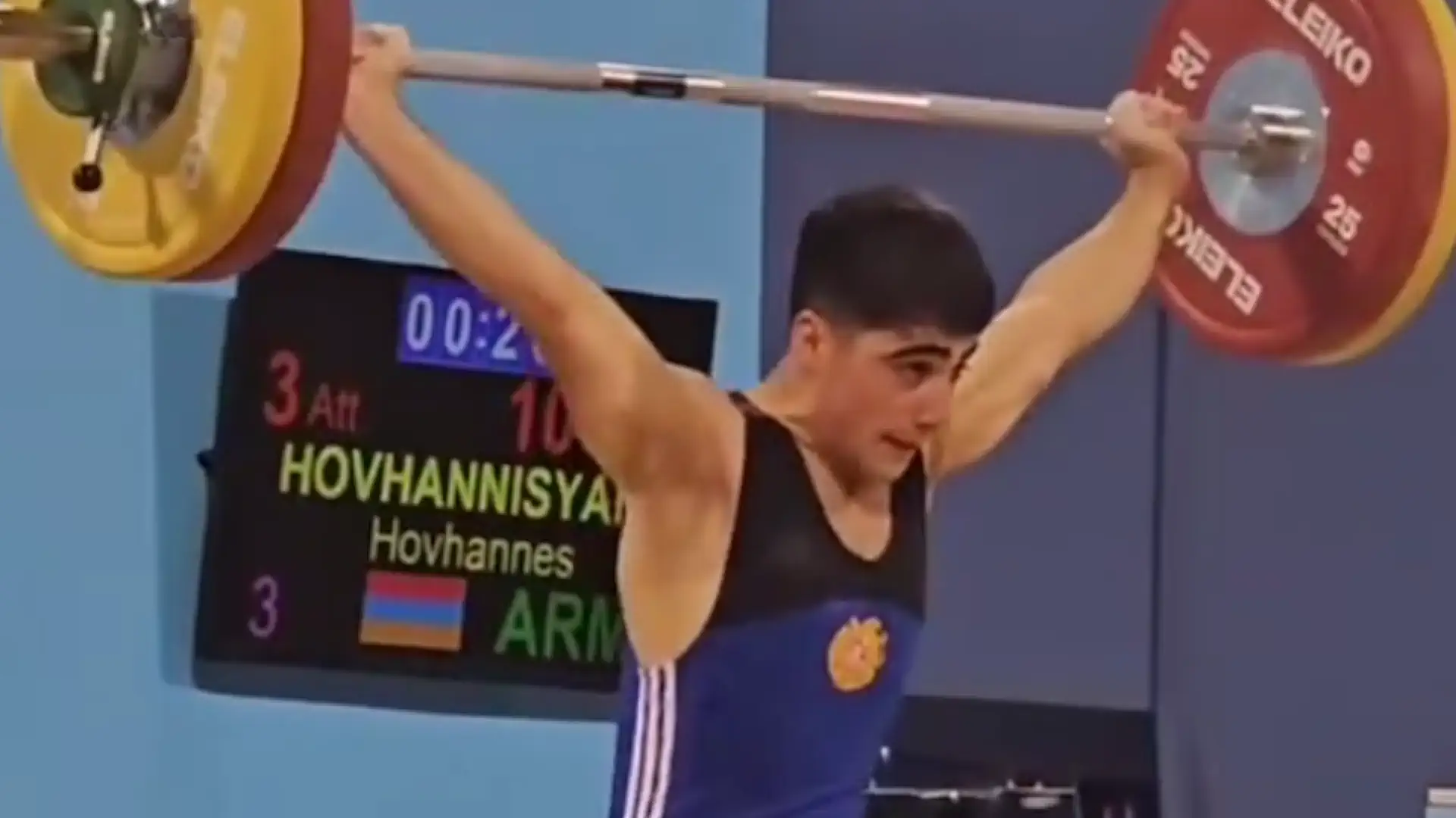 Weightlifter Hovhannes Hovhannisyan became the European champion among youths (video)