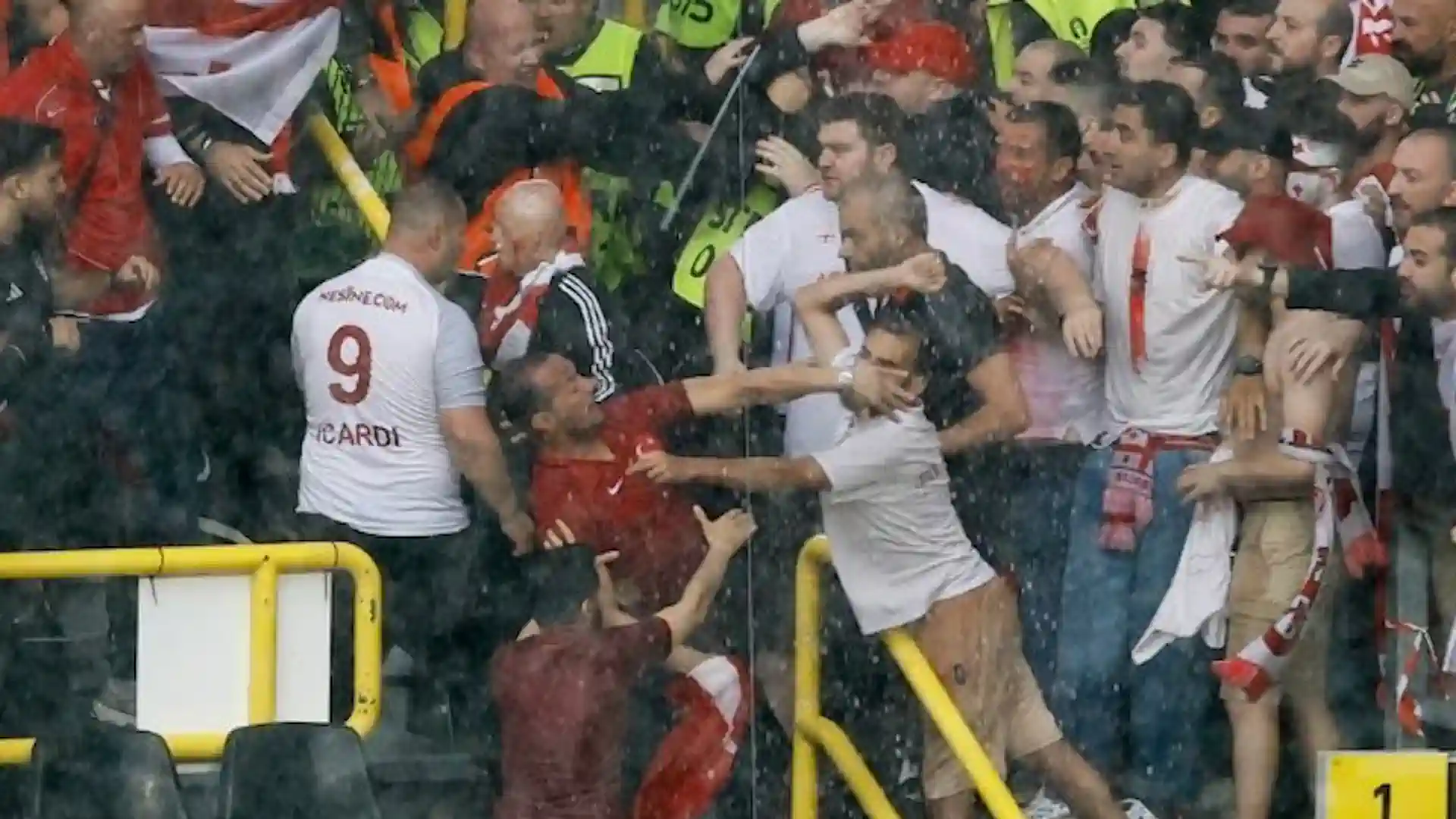 Fight between Georgian and Turkish fans at the EURO 2024 match (video)