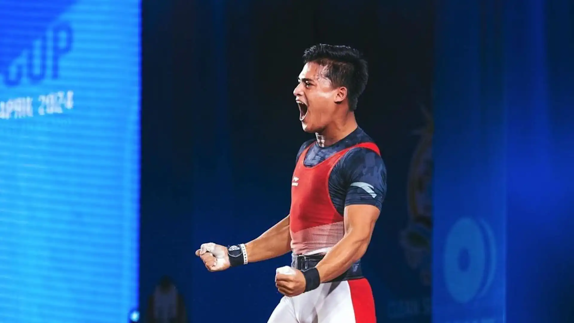 Rizky Juniansyah sensationally becomes Olympic weightlifting champion