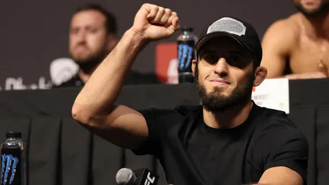 Махачев – о реванше с Царукяном: «Хочу снять все вопросы и победить досрочно»