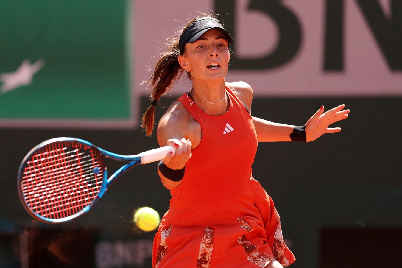 Аванесян обыграла Бадосу и вышла в третий круг турнира в Брисбене