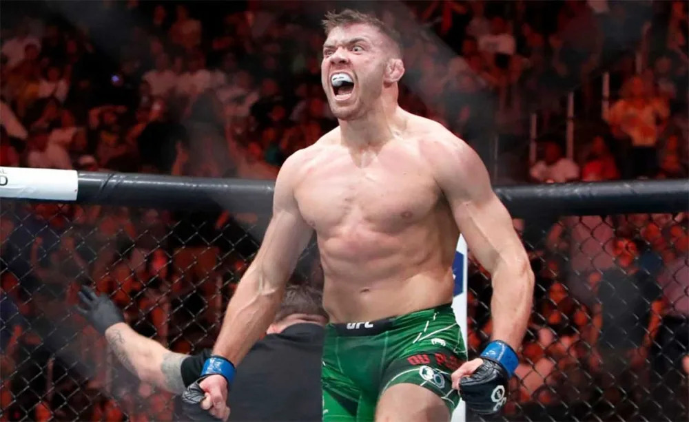 Чемпион UFC дю Плесси: «Махачев? Ему лучше дать реванш с Царукяном»