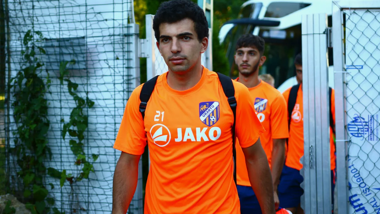 Полузащитник сборной Армении забил гол в румынской Лиге