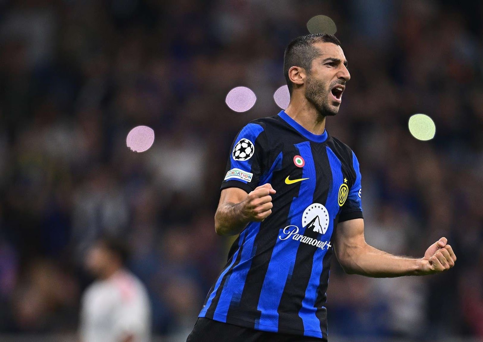 Мхитарян продолжает занимать лидирующие позиции в мировых рейтингах