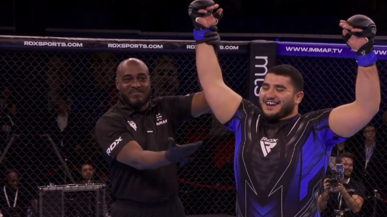 Саргис Белорян победил на чемпионате Европы по MMA