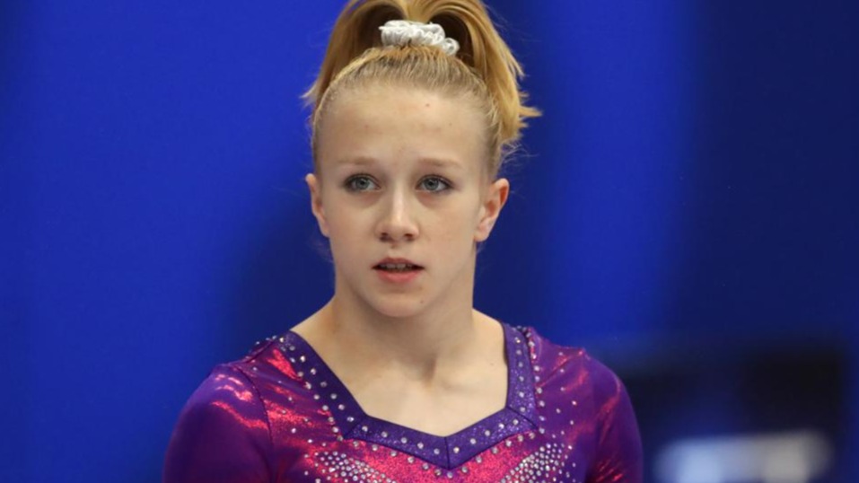 Российской гимнастке отказали в нейтральном статусе из-за открытки