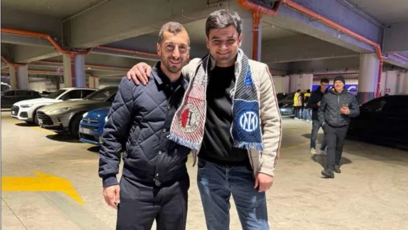 Роберт Арзуманян встретился с Генрихом Мхитаряном после матча против «Фейеноорда»