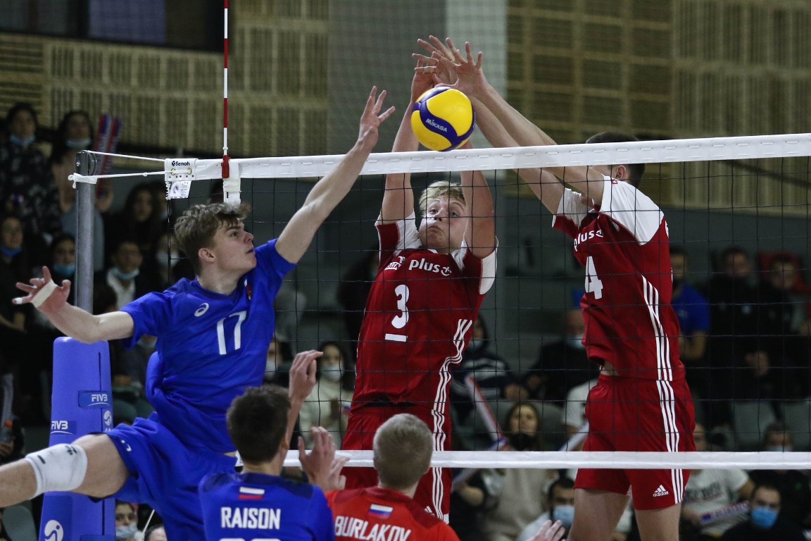 Юношеский Кубок мэра Еревана открылся победами хозяев