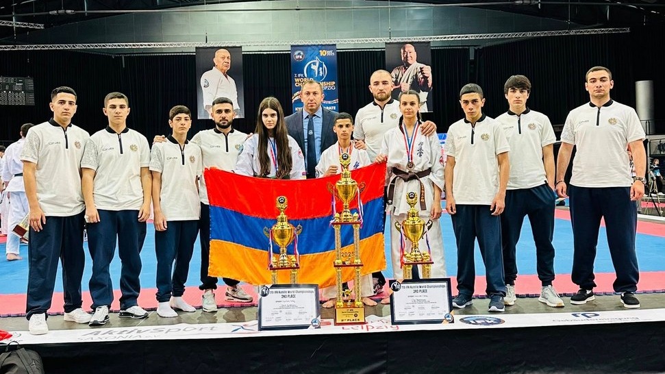 Армения заработала три медали на чемпионате мира по киокушин каратэ