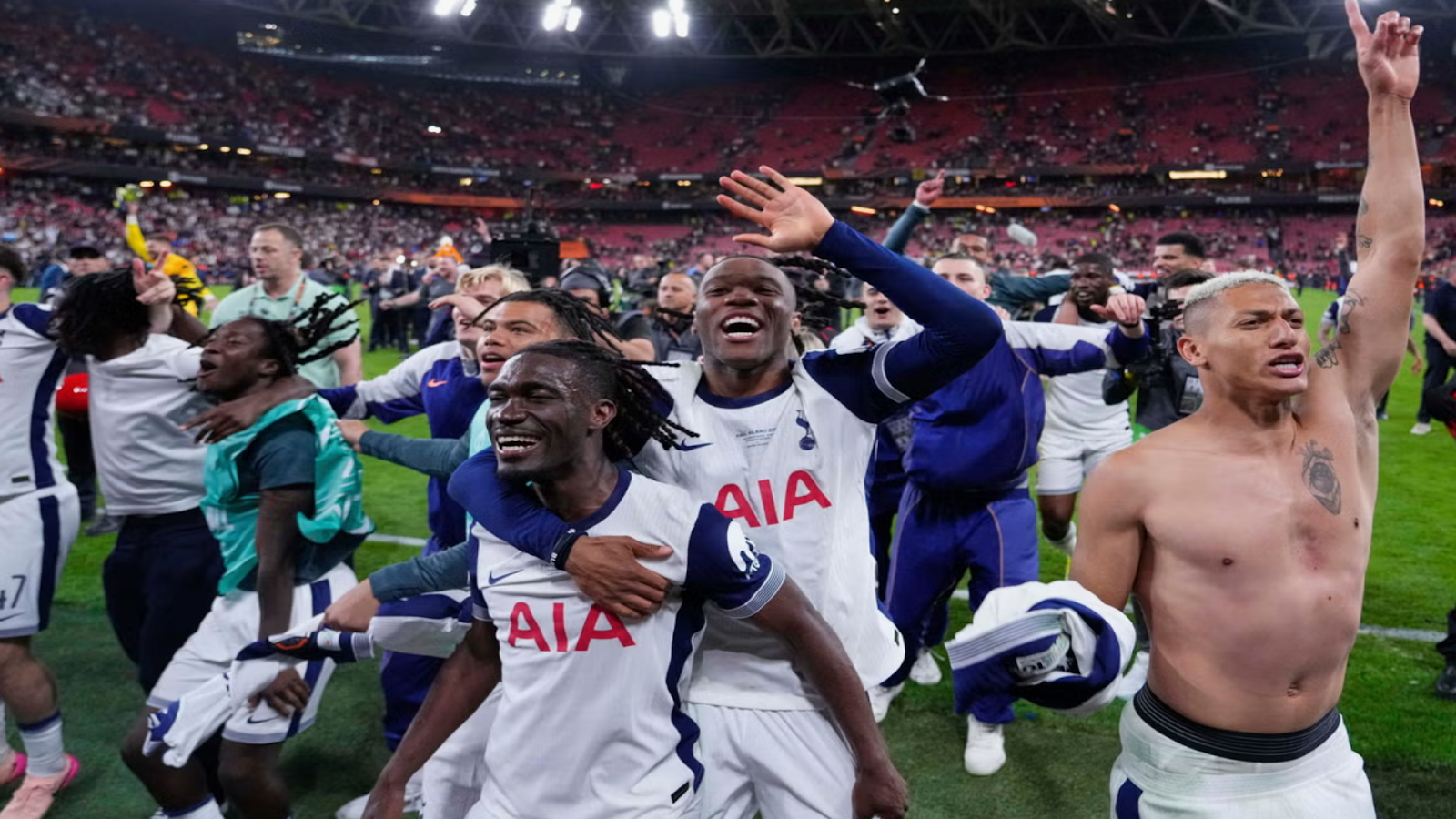 В УЕФА извинились перед «Тоттенхэмом»