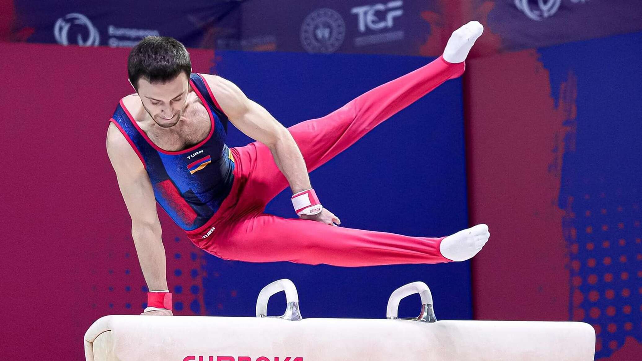 Артур Давтян стал трёхкратным чемпионом Европы по спортивной гимнастике
