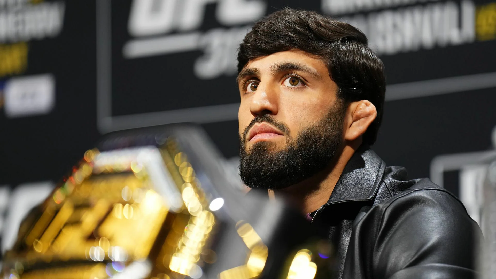 Арман Царукян готов стать запасным в титульном бою Топурия – Оливейра