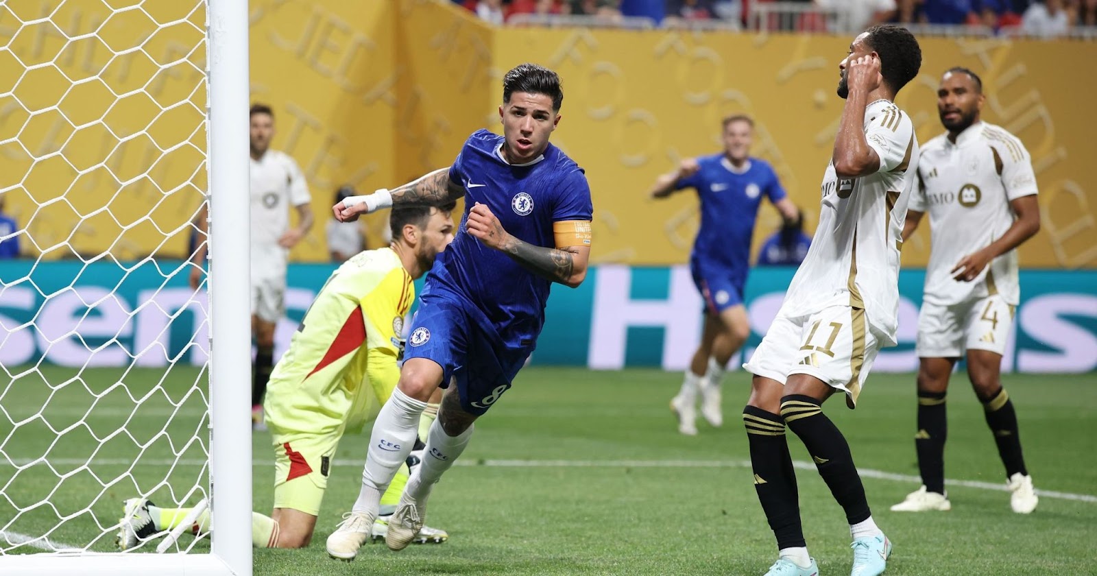 «Челси» обыграл «Лос-Анджелес» со счетом 2:0