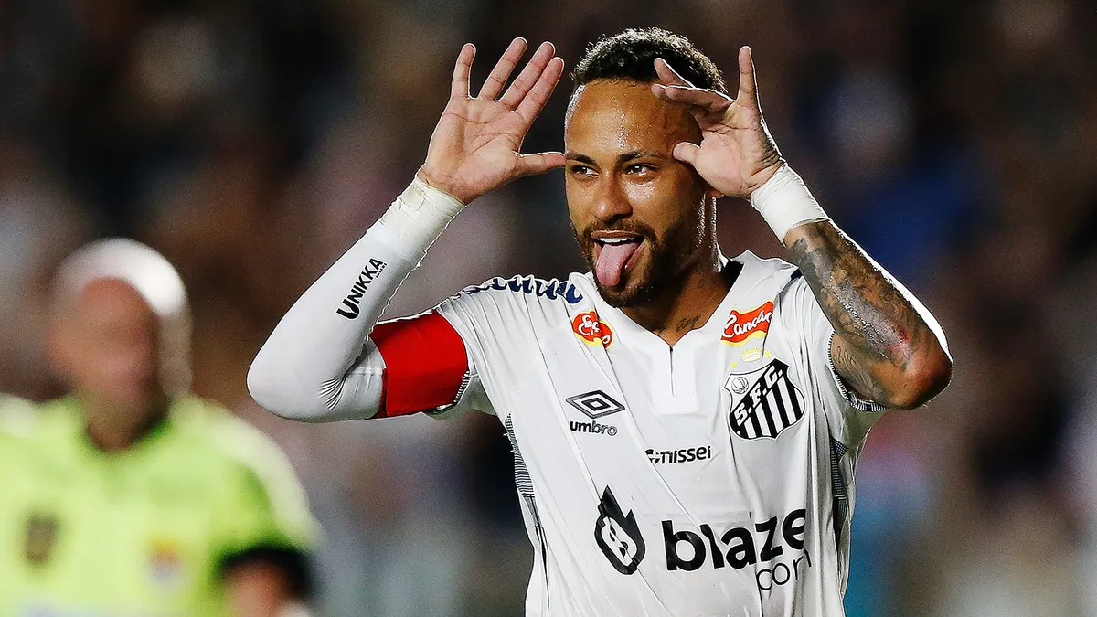 Отец Неймара заявил, что бразилец вновь может сыграть в Лиге чемпионов