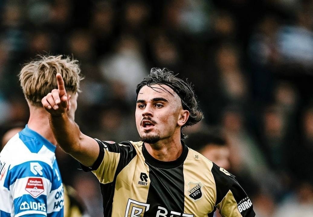 Грузинский футболист с армянскими корнями подписал контракт с Эксельсиором