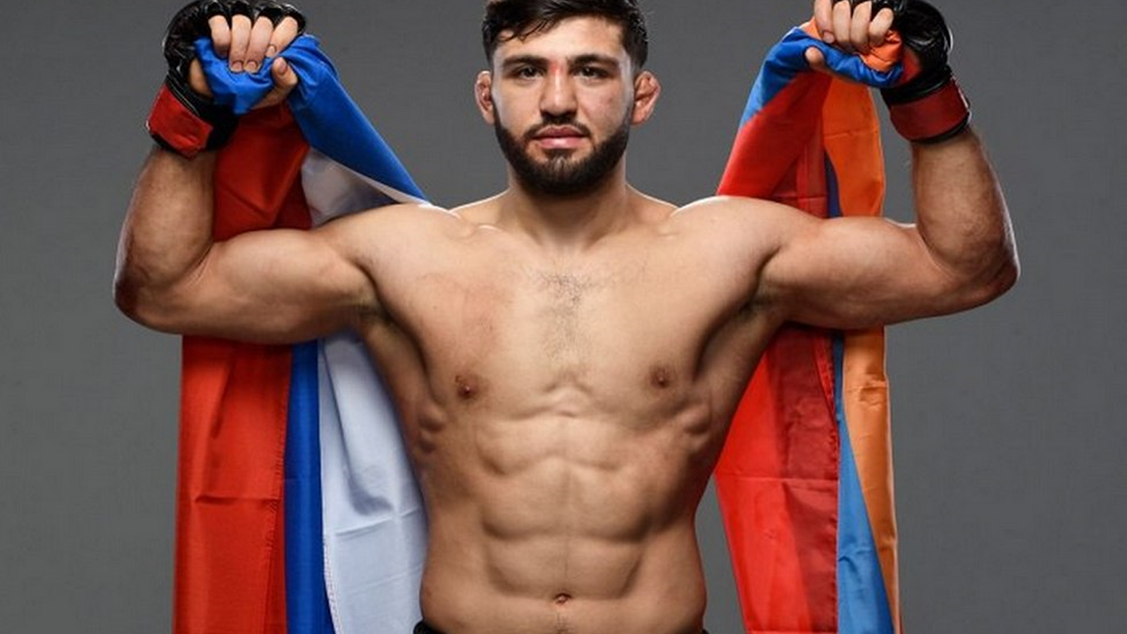 Царукян требует бой с Топурией