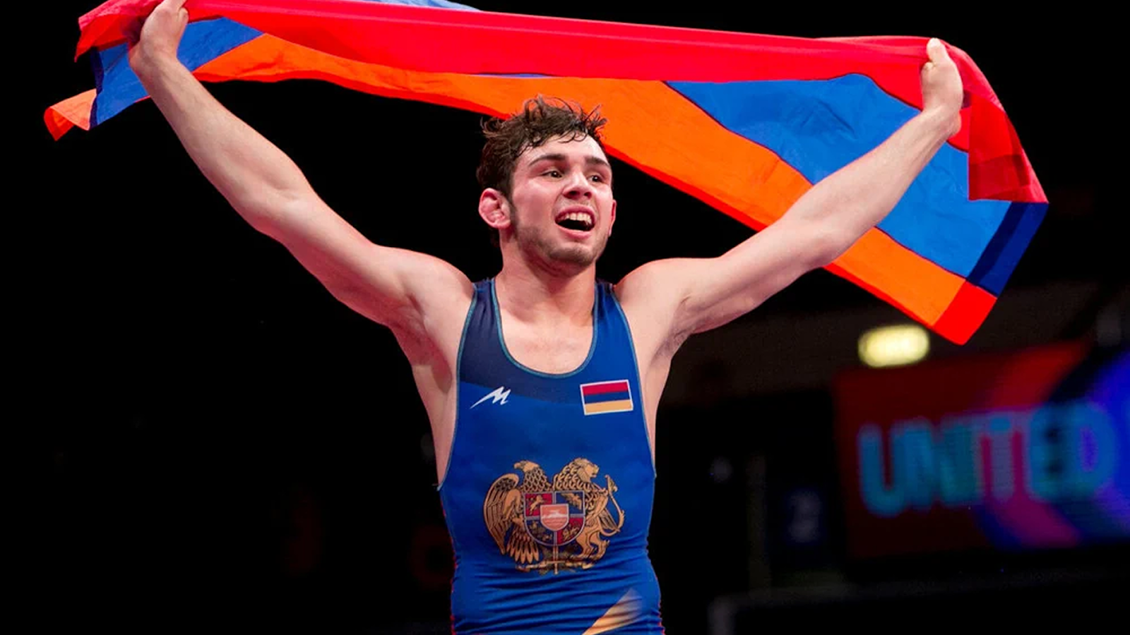 Армянские борцы открывают турнир