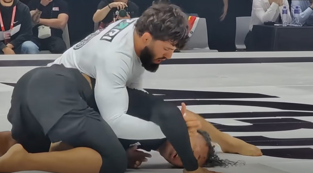 Армянский боец ММА снова на высоте