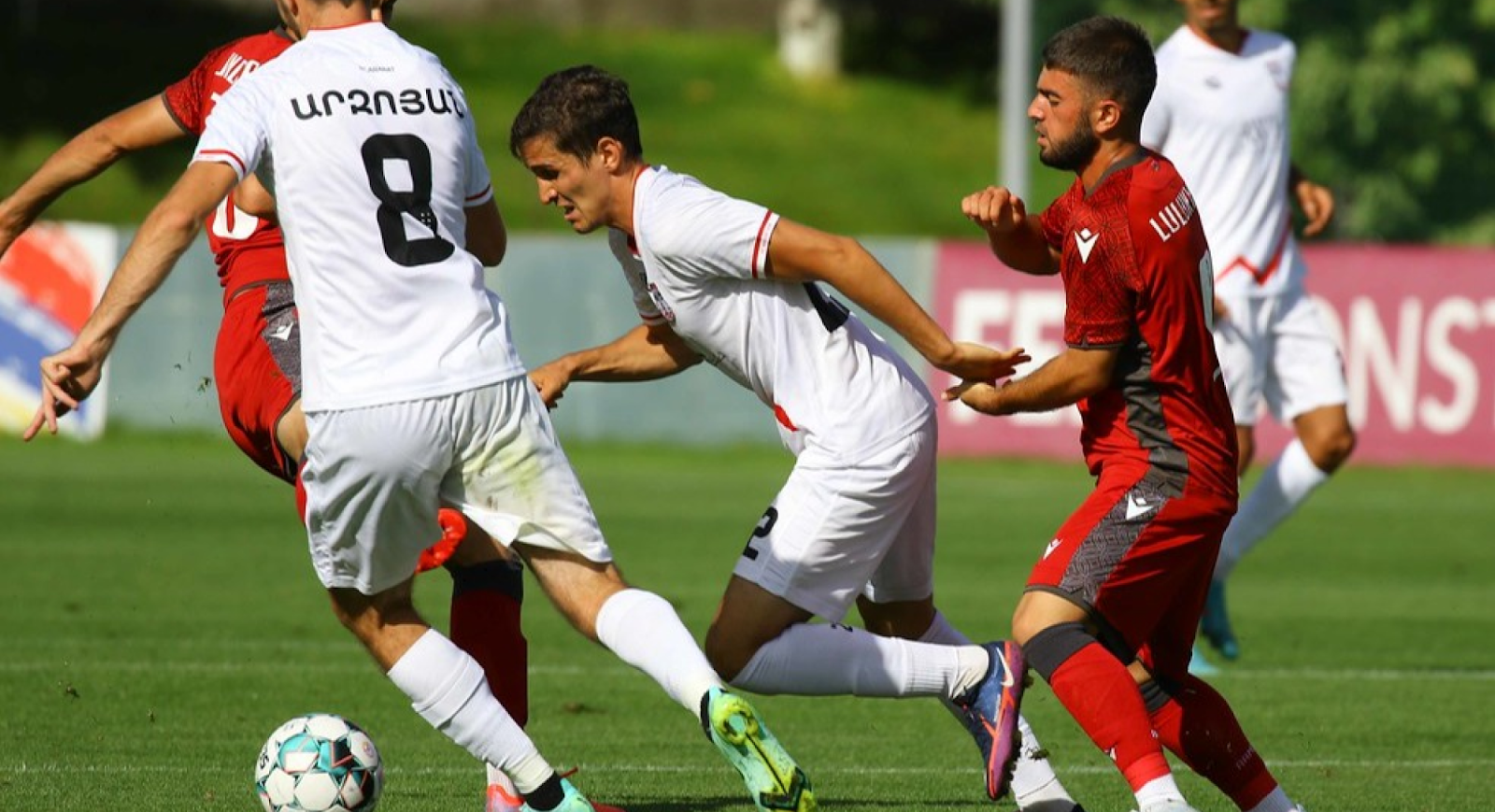 Бкма и Арарат разделили очки