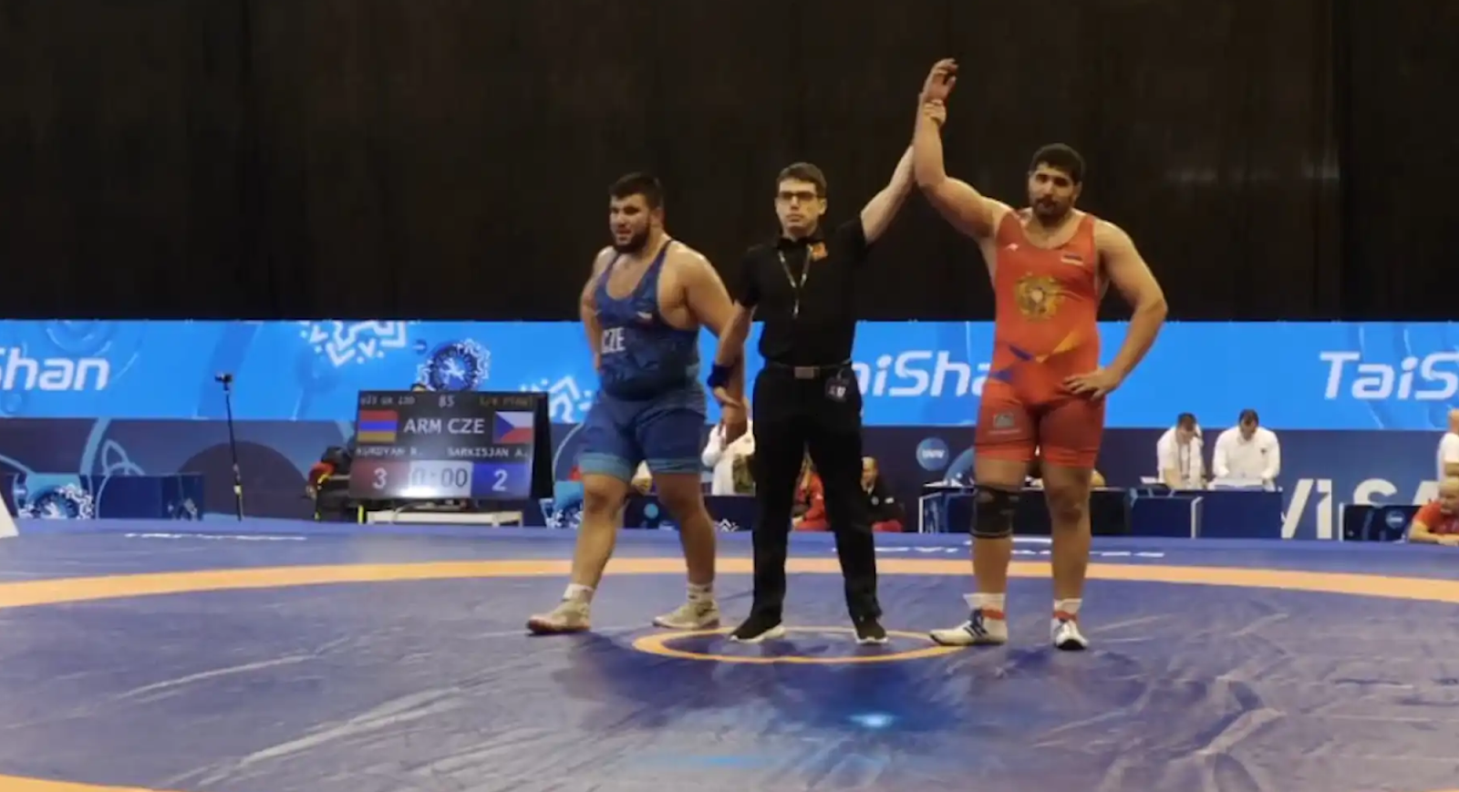 Курдян в финале U23