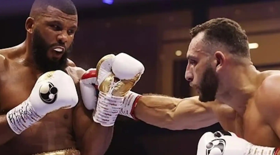 Микаелян Джек: первый staredown перед титульным реваншем в Лос-Анджелесе