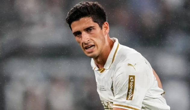 Игрок сборной Армении по футболу лишился игрового времени в своем клубе