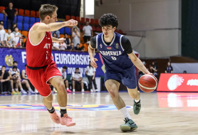 Баскетболист Даниэль Киракосян установил рекорд в чемпионате Армении