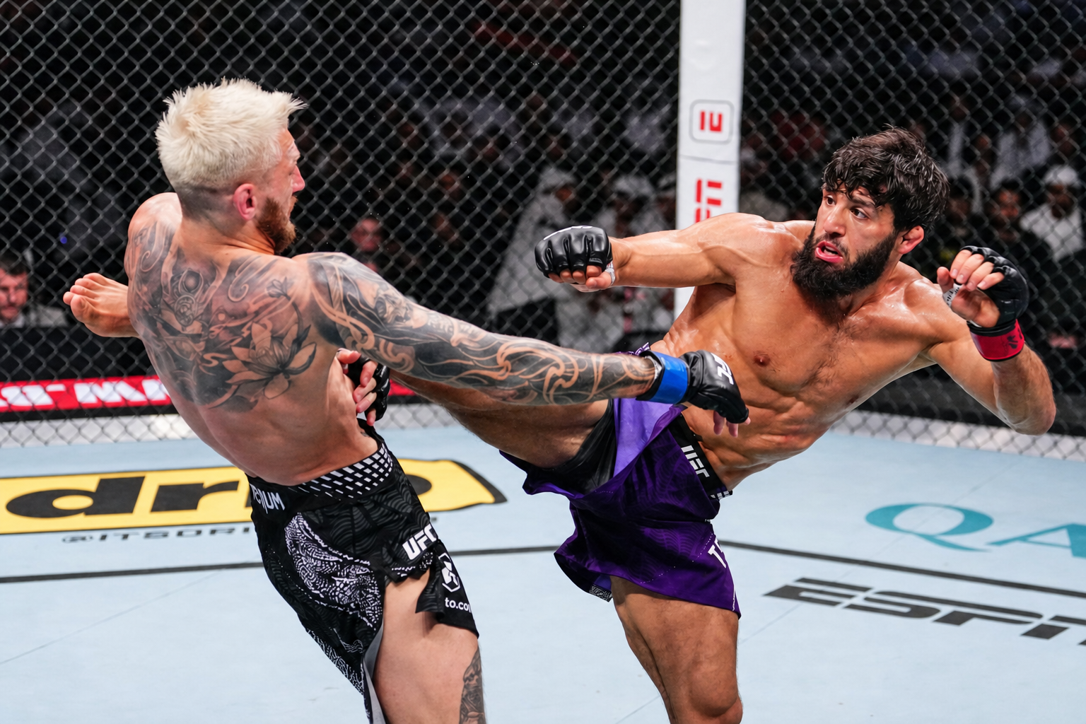 Алекс Волкановски готов провести бой с Арманом Царукяном за титул UFC