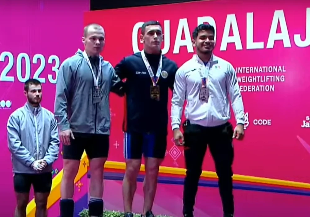 Гор Саакян чемпион мира по тяжелой атлетике среди молодежи (видео)