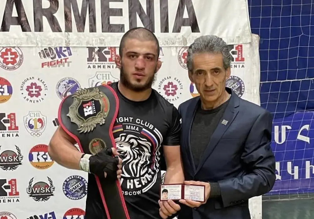 Наир Меликян провел бой по боксу в Ереване (видео)